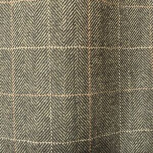 Woman’s midi skirt with belted jacket